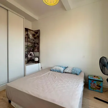 Apartment Newly Renovated In The Heart Of Old Antibes